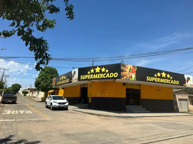 Supermercado na Santa Maria de Nazareth