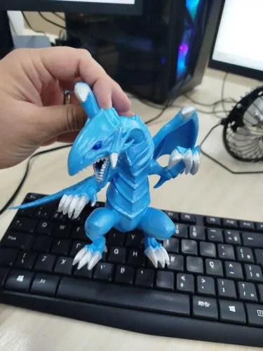 Action Figure Dragão Branco de Olhos Azuis Yu-Gi-Oh! 