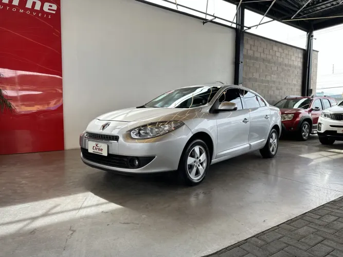 Renault Fluence Sed. Dynamique 2.0 16V Flex Aut. 2013