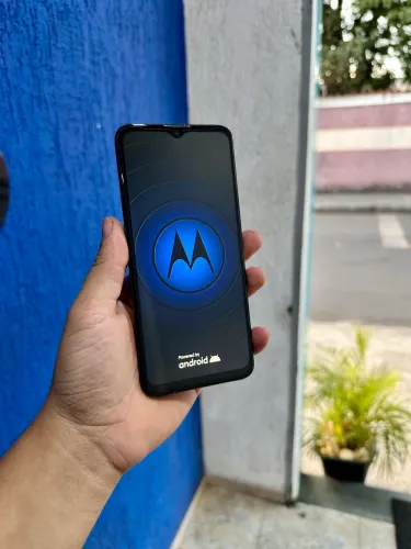 Motorola E7