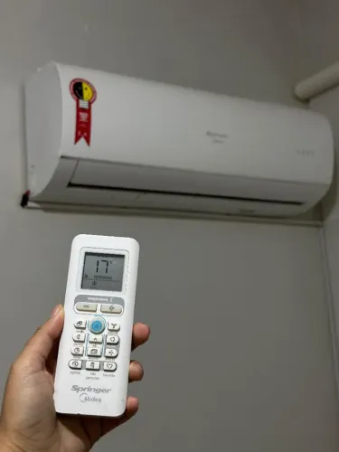 Ar-Condicionado Split 12000 BTUs Springer Midea AirVolution Frio 42TFCA12S5