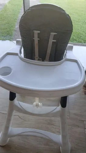 Cadeira de alimentação