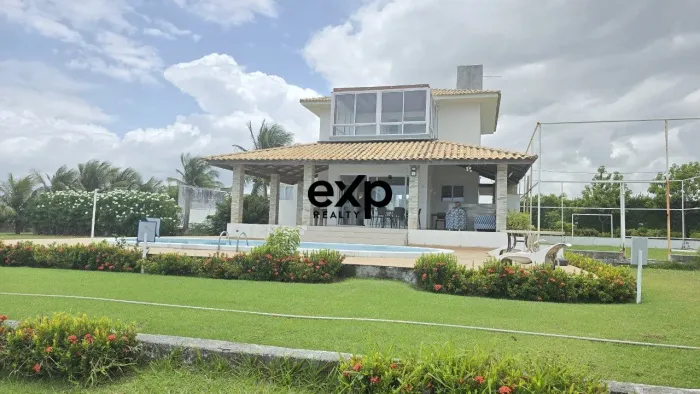 Casa de Luxo à Venda na Praia Bela Mansão com Vista Panorâmica para o Mar Acesso Exclusivo