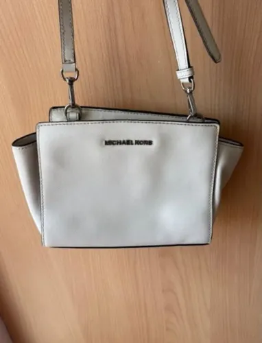Bolsa Michael Kors Mini Selma off white