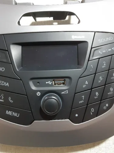 Rádio Original Ford Ka 2018 - Em perfeito estado!