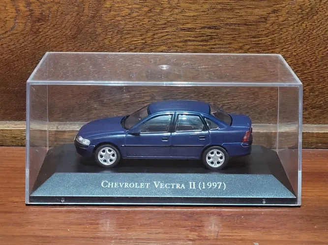 Chevrolet Vectra II 1997 Coleção Carros Inesquecíveis Do Brasil - Carrinho Miniatura 1/43