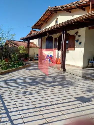 Casa à Venda no Caiçara | 4 Quartos | Piscina e | Churrasqueira | 2ªCasa Independente Alug