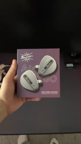 Kiwi Ears Airoso - IEM Hi-Fi Premium com Excelente Conforto (Praticamente Novo)