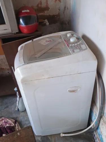Máquina de lavar para retirar peças ou si quiser arrumar