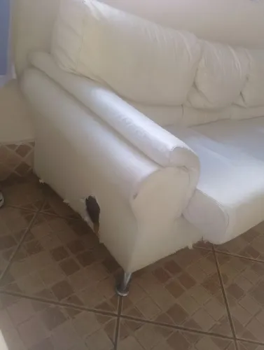 Sofá 3 lugares couro legítimo