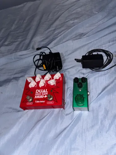 Pedal Dual high Gain - Fuhrmann + Pedal Delay + Fonte