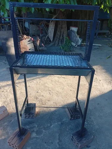Churrasqueira galvanizada
