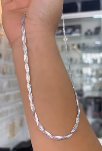 Colar feminino 