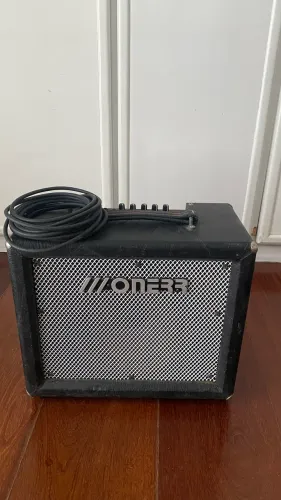 Amplificador/Caixa de som Onerr Sniper 20 Guitar