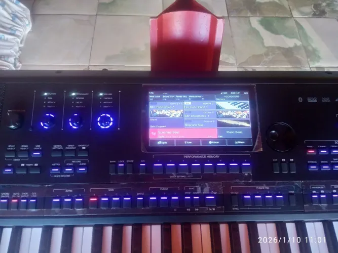 Vendo teclado medeli akx10