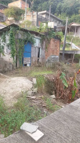 Terreno bem localizado