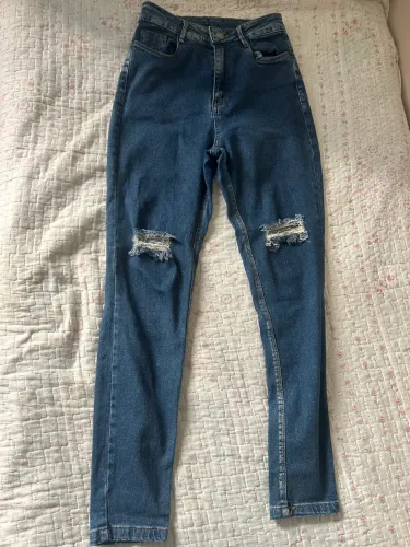 calça skinny azul clara 