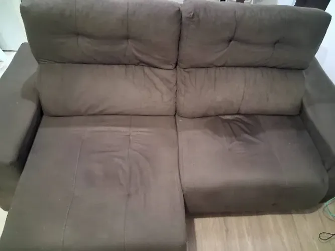 Sofá retrátil usado