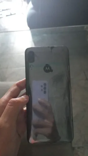 Celular quebrado para concertar