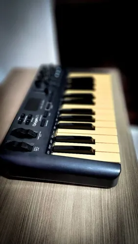 Controlador m-audio Oxigen 25