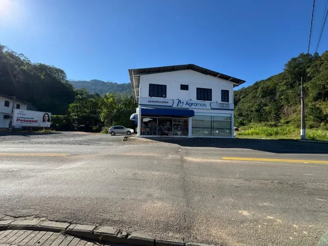 Prédio à venda no bairro Centro - Benedito Novo/SC