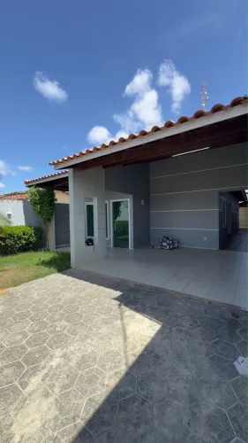 Casa com 3/4 - móveis planejados - espaço gourmet - próximo a academia Smash
