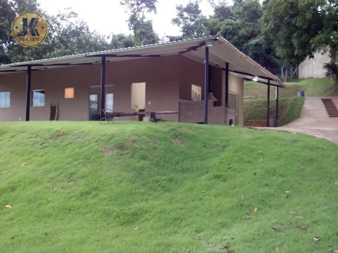 Chácara à venda em Jaguariúna, Chácaras Santo Antonio do Jardim, com 3 quartos, com 1136 m