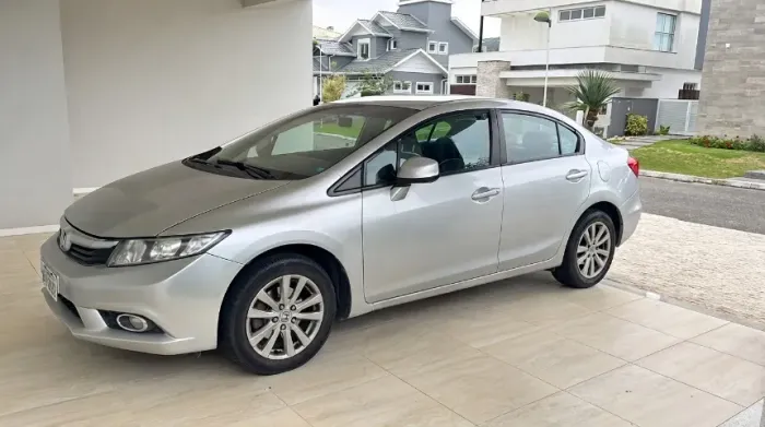 Honda Civic Sedan LXS 1.8/1.8 Flex 16V Aut. 4P 2013