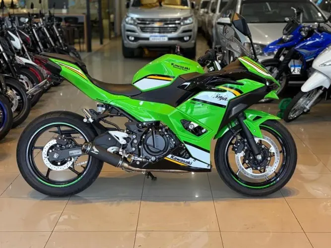 KAWASAKI NINJA 500 SE 2025
