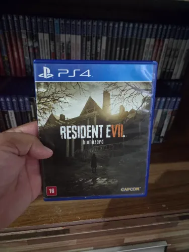 Vendo Resident Evil 7 de PS4 em perfeito estado de conservação.