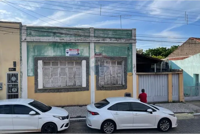 Casa disponível para locação no Centro de Iguatu, Ceará
