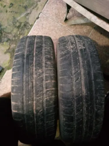 Pneus aro 13/175/70 importados