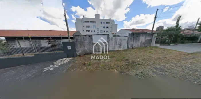 Terreno central para venda.