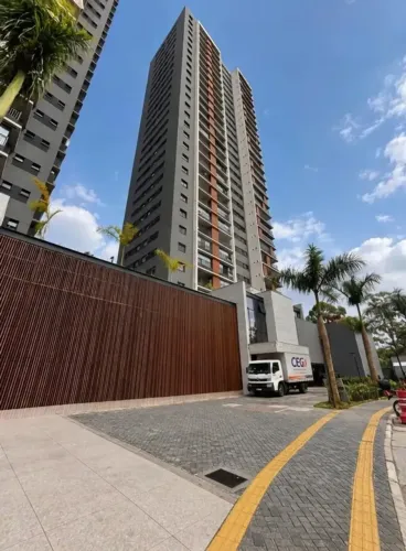 Apartamento novo, 2 quartos sendo 1 suíte, vista da varanda permanente livre!