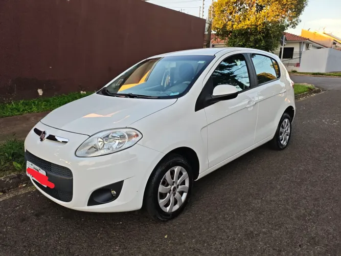 Fiat Palio Attractive 1.0 EVO Fire Flex 8V 5P 2014