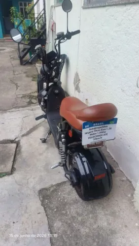 Vendo ou troco carro de passeio