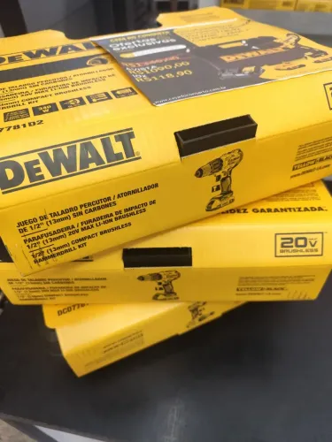 Parafusadeira Dewalt na maleta