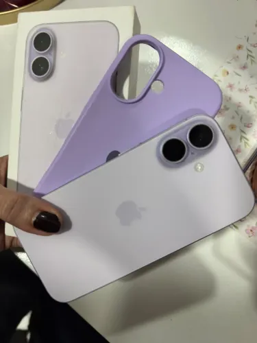 iPhone 17