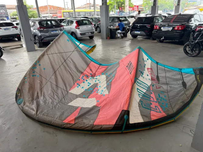 Kite Duotone Evo D/LAB 10 2024 + barra Trust 2024
