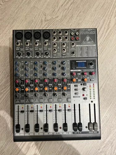 BEHRINGER XENYX 1204FX - R$ 700 - ALGUNS CANAIS COM DEFEIT
