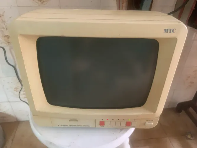 monitor de observação Tevicom Tom 104 n/ liga