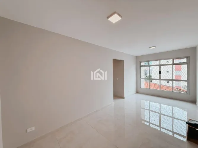 Apartamento à venda no condomínio Altos da Raposo