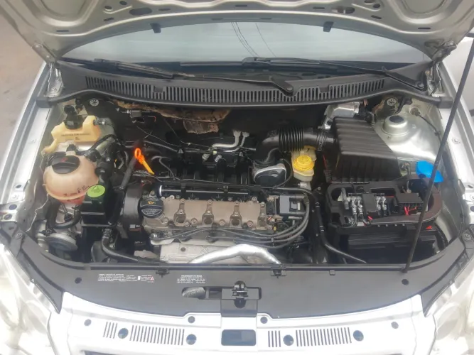 Volkswagen Polo 1.6 Mi/s.ouro 1.6 MI Tot.flex 8V 5P 2010