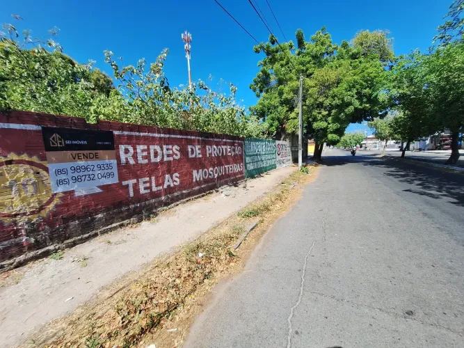 Oportunidade única de terreno na Av. Edilson Brasil Soares