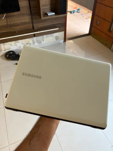 Nootebook I5 SSD 8 ram