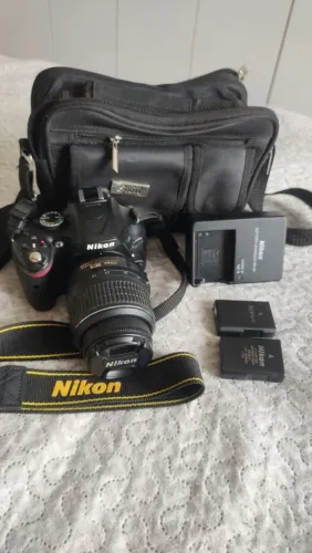 Camera fotográfica Nikon