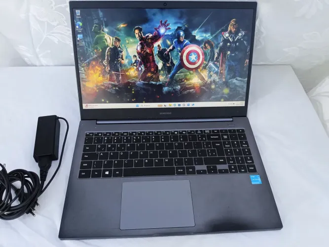 Samsung Book Ultra Slim faço entrega aceito cartão