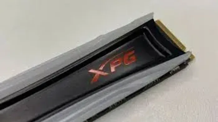 Vendo ssd nvme 1td Xpg Rgb 3500mb/s