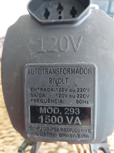 Autotransformador bivolt 1500VA