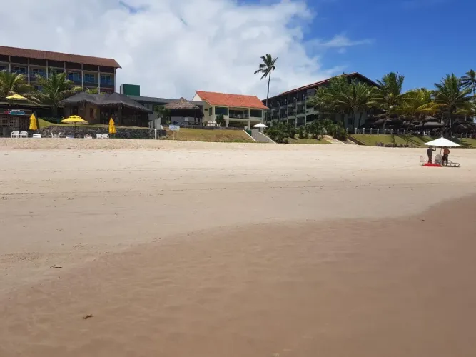Oportunidade, casa beira mar, 4 sts com Cloused, fino acabamento, ao lado hotel, Kemballe.